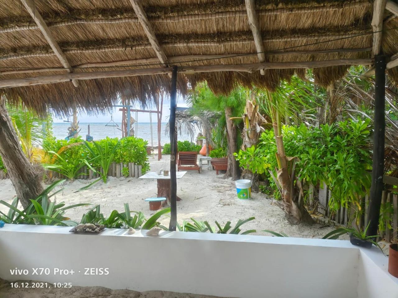 Lunazul Eco-Cabana Frente Al Mar Mahahual Luaran gambar