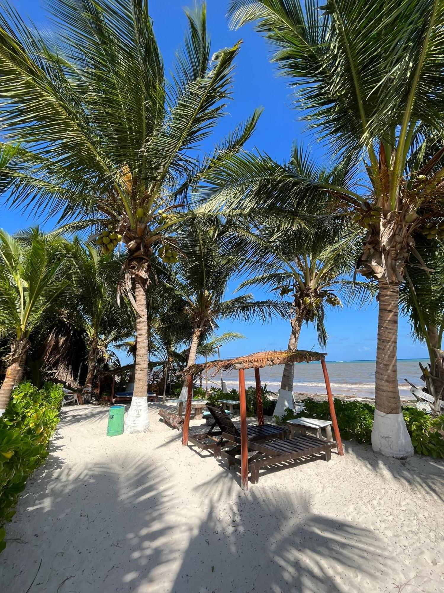Lunazul Eco-Cabana Frente Al Mar Mahahual Luaran gambar
