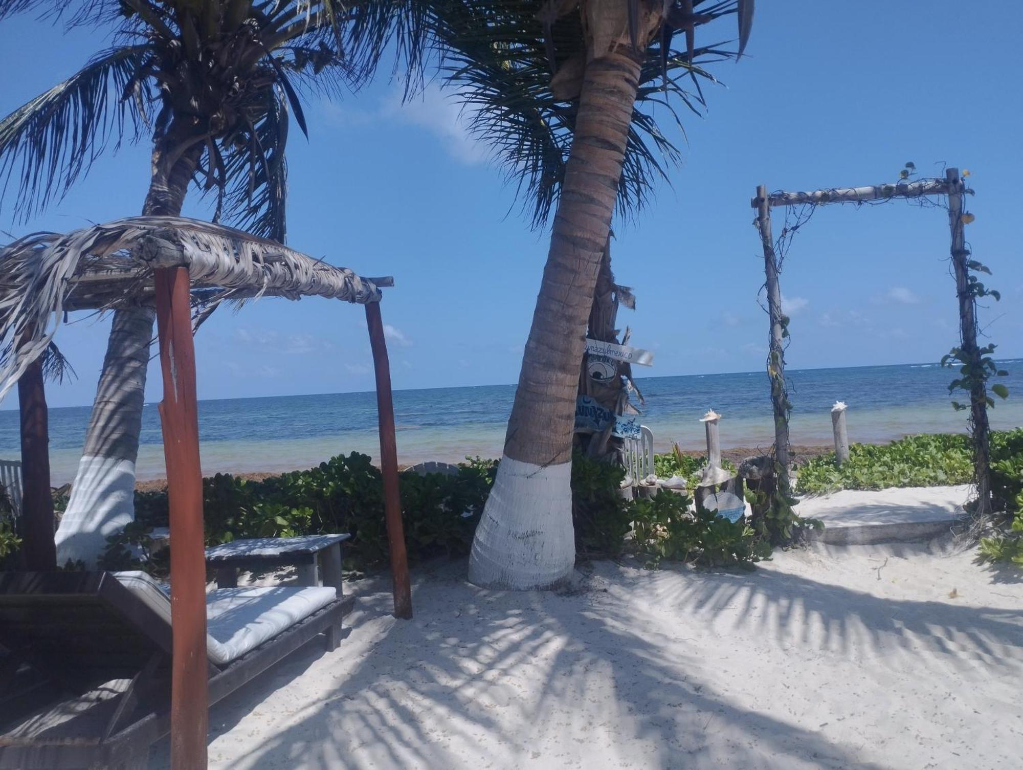 Lunazul Eco-Cabana Frente Al Mar Mahahual Luaran gambar